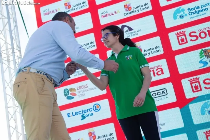 Carrera de relevos de mujeres Soria