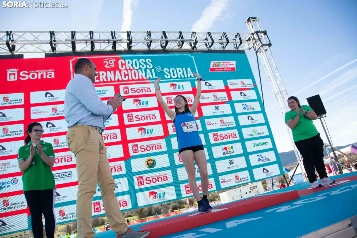 Carrera de relevos de mujeres Soria