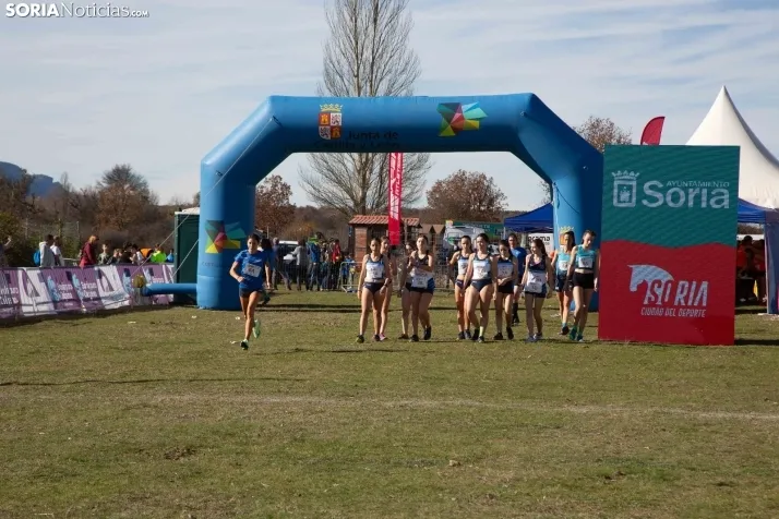 Carrera de relevos de mujeres Soria