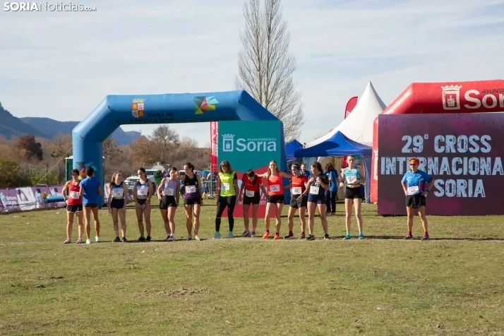 Carrera de relevos de mujeres Soria