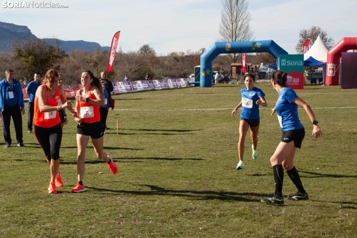 Carrera de relevos de mujeres Soria