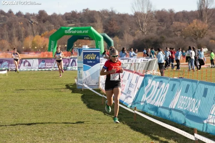Carrera de relevos de mujeres Soria