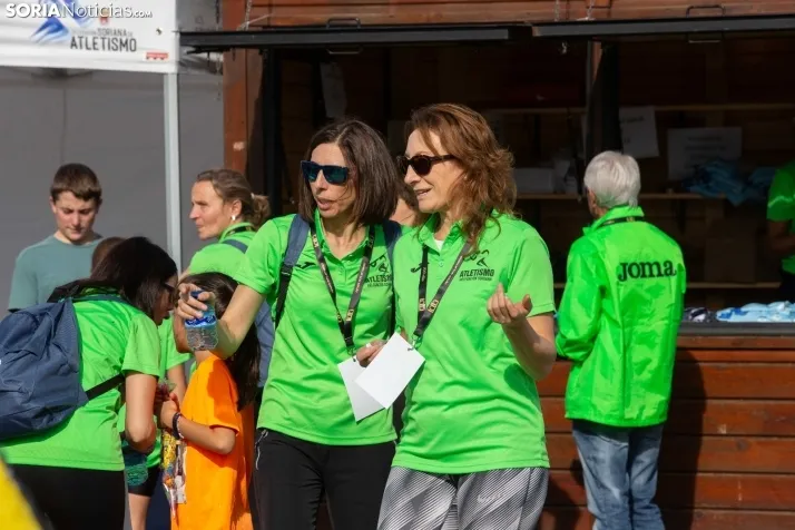 Carrera de relevos de mujeres Soria