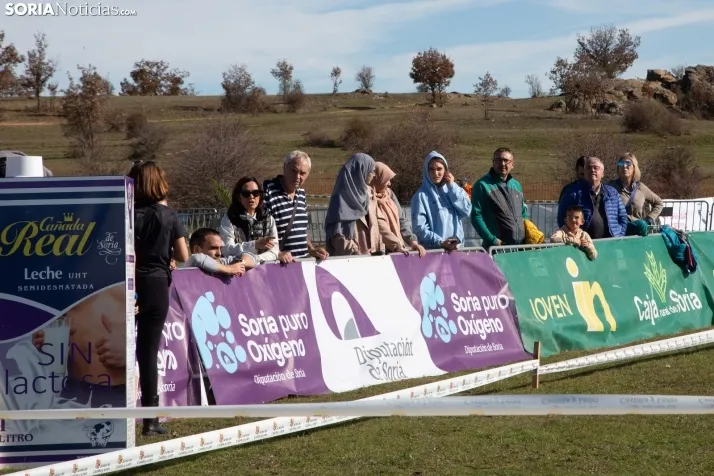 Carrera de relevos de mujeres Soria