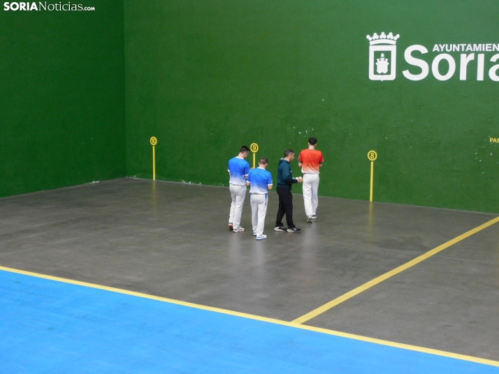 En fotos, los sorianos dominan las primeras semifinal del II Open de Pelota Mano ciudad de Soria