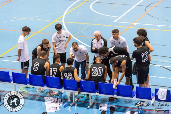 El Transler no pudo con un correoso Club Baloncesto Palencia y es ahora noveno
