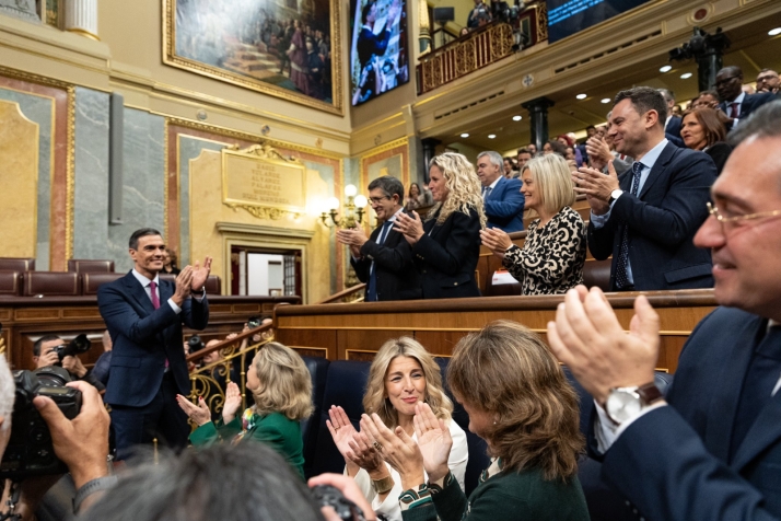 Sin sorpresas: Pedro Sánchez, investido de nuevo como presidente del Gobierno
