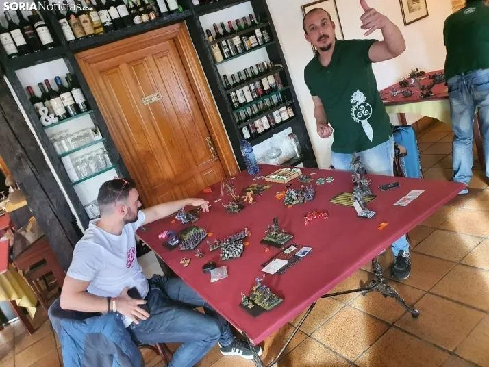 40 jugares se dan cita en Valdeavellano de Tera para realizar una competici&oacute;n amistosa de Warhammer