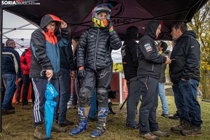 Fotos: Los mejores pilotos de Motocross de Castilla y Le&oacute;n demuestran sus habilidades en Tardelcuende