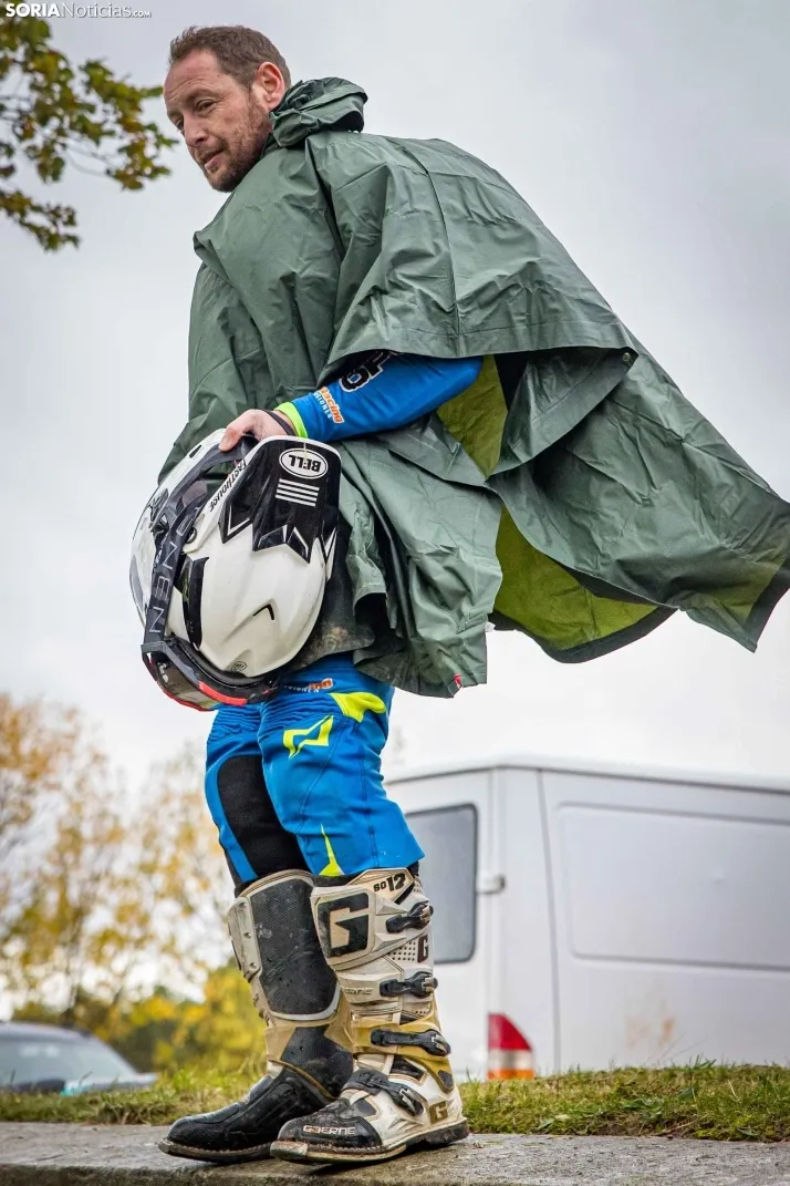 Fotos: Los mejores pilotos de Motocross de Castilla y Le&oacute;n demuestran sus habilidades en Tardelcuende