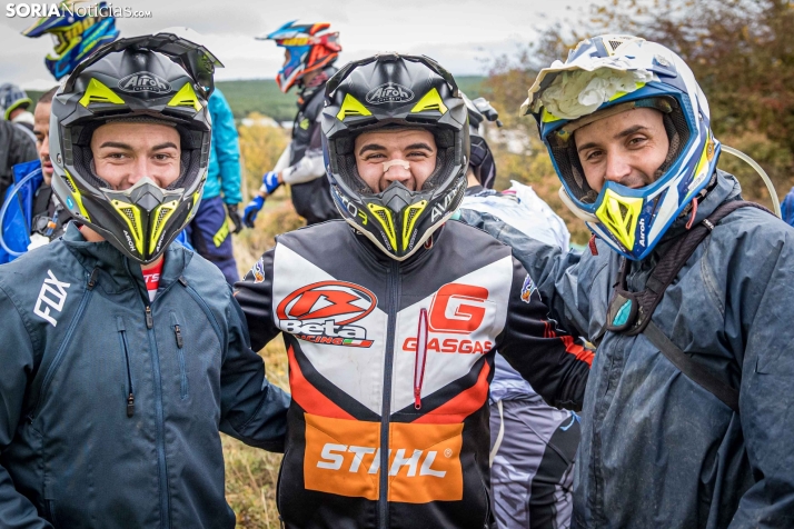 Fotos: Los mejores pilotos de Motocross de Castilla y Le&oacute;n demuestran sus habilidades en Tardelcuende