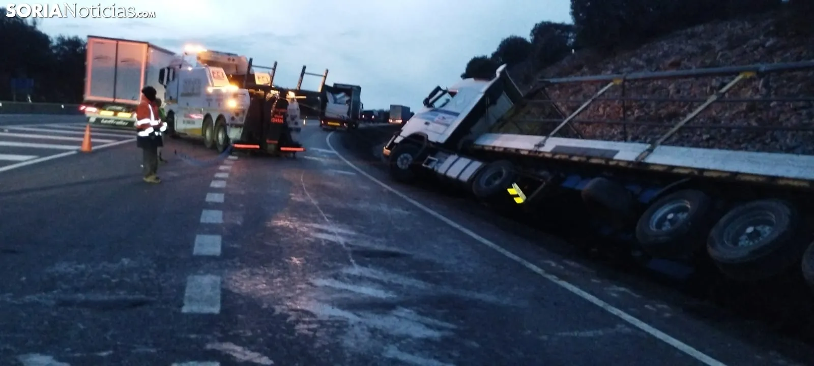 Foto 10 - Soria suma otros dos incidentes de tr&aacute;fico, en este caso sin v&iacute;ctimas mortales
