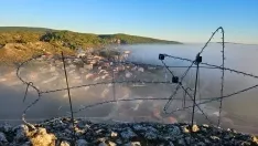 Foto 4 - 60 personas suben al Castillo de Espeja para colocar su tradicional bel&eacute;n 