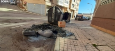Foto 3 - Otra noche de vandalismo en Soria: vuelven a quemar tres contenedores