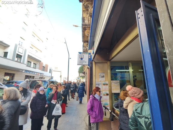 Continúa la fiebre por la lotería en Soria: Largas filas para El Niño