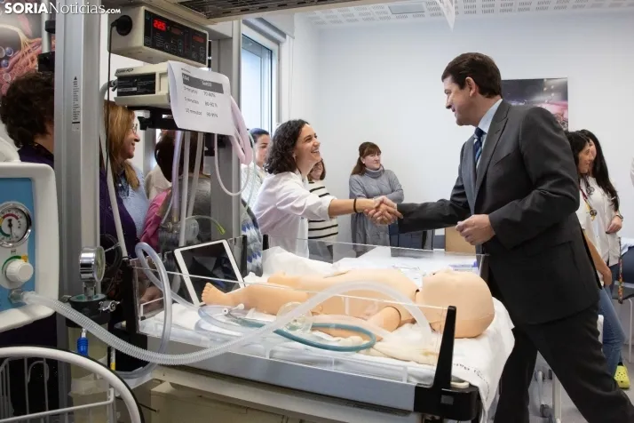 Visita Mañueco Radioterapia Soria
