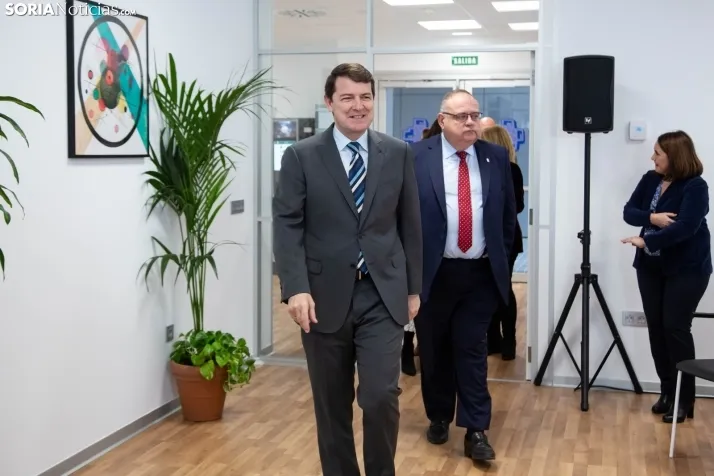 Visita Mañueco Radioterapia Soria