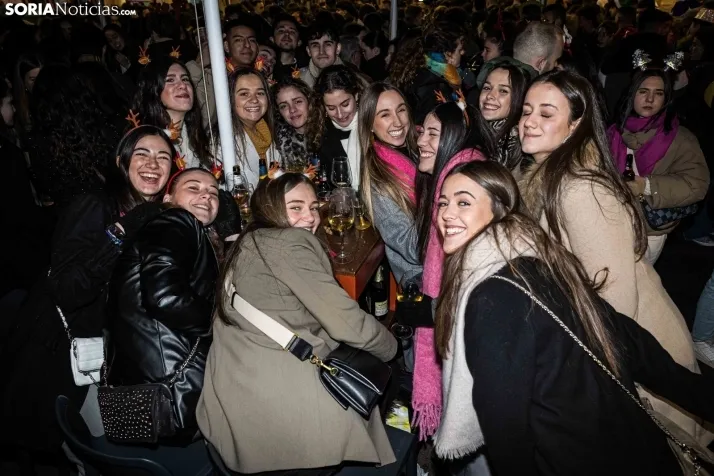 Fotos: Soria, entera, brinda por un buen 2024 en la Champanada de Nochevieja