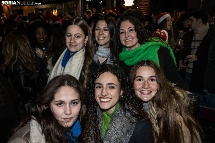 Fotos: Soria, entera, brinda por un buen 2024 en la Champanada de Nochevieja