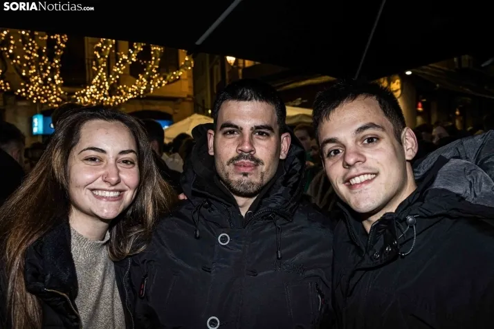 Fotos: Soria, entera, brinda por un buen 2024 en la Champanada de Nochevieja