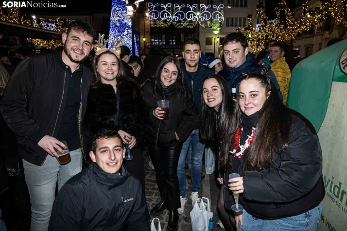 Fotos: Soria, entera, brinda por un buen 2024 en la Champanada de Nochevieja