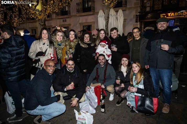 Fotos: Soria, entera, brinda por un buen 2024 en la Champanada de Nochevieja