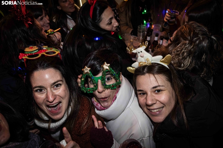 Fotos: Soria, entera, brinda por un buen 2024 en la Champanada de Nochevieja