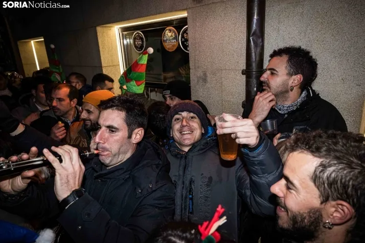 Fotos: Soria, entera, brinda por un buen 2024 en la Champanada de Nochevieja