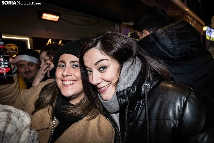 Fotos: Soria, entera, brinda por un buen 2024 en la Champanada de Nochevieja