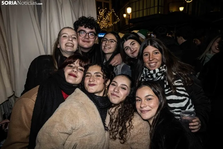 Fotos: Soria, entera, brinda por un buen 2024 en la Champanada de Nochevieja