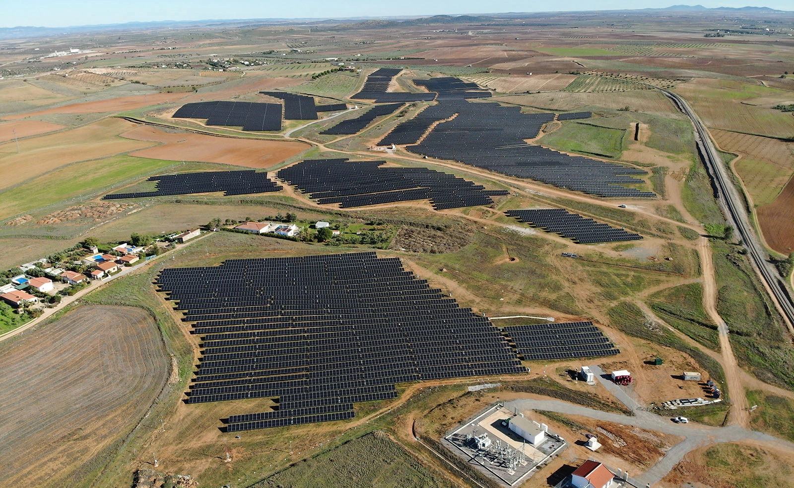 Alantra y Solarig cierran la financiación de 213 M&euro; para el primer lote de su plataforma fotovoltaica de 1,9 GW
