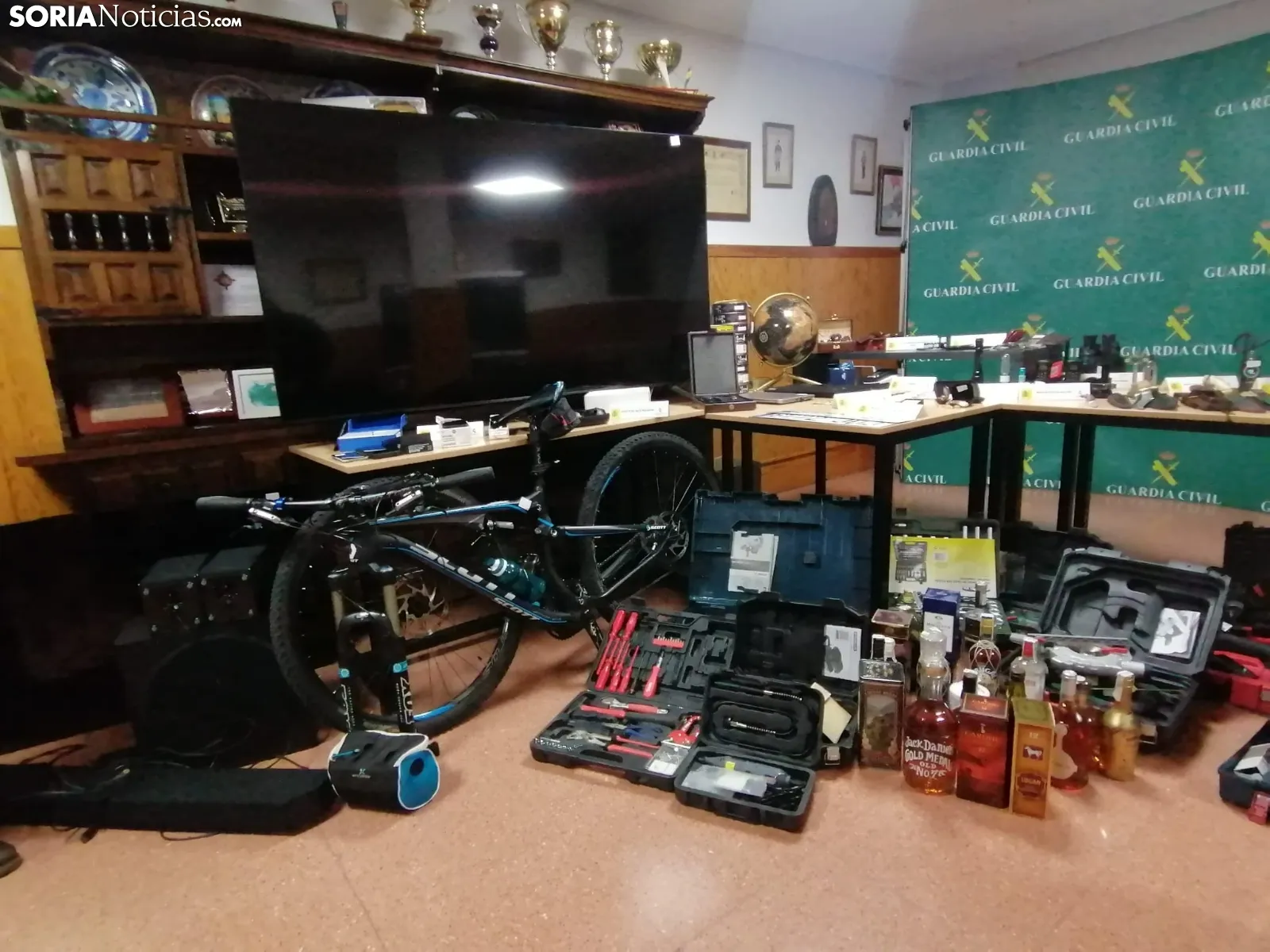 Foto 8 - Operaci&oacute;n Jarr&oacute;n: Este era el modus operandi utilizado en 5 casos de robo con violencia en la provincia de Soria