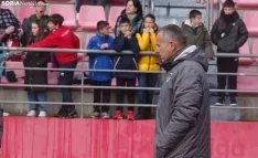 Foto 3 - Fiesta, entradas para el domingo y regalos en el entrenamiento del Numancia