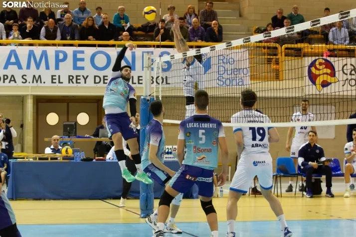 Grupo Herce vs Arkas Izmir
