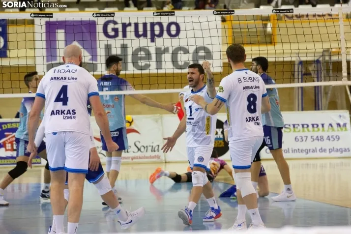 Grupo Herce vs Arkas Izmir