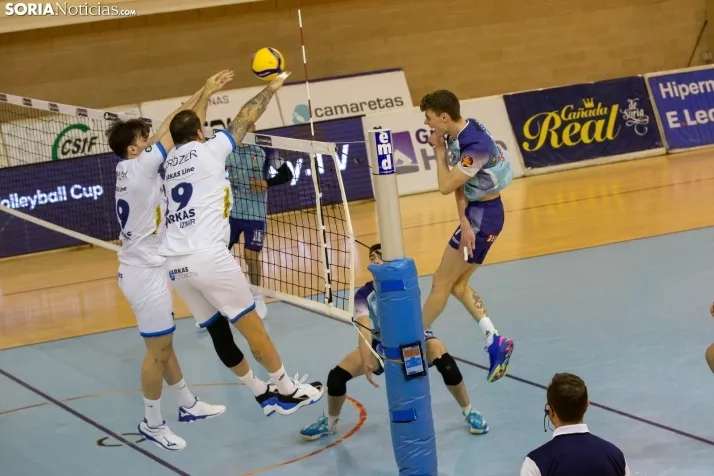 Grupo Herce vs Arkas Izmir