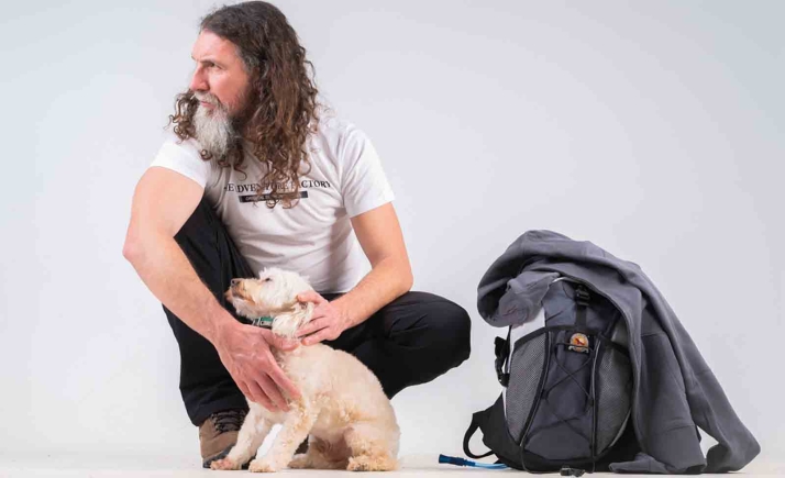 La Diputación de Soria colabora en la serie internacional de Juan y su perro Migas a su paso por la provincia 