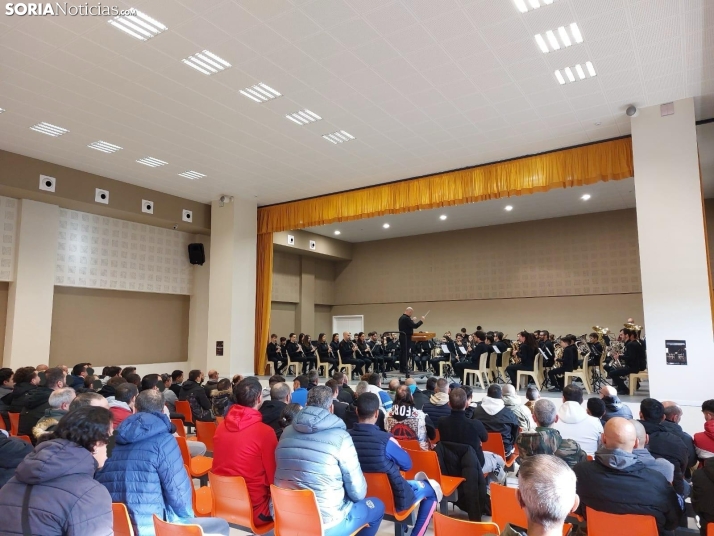 100 internos han disfrutado de un concierto de la Banda de M&uacute;sica de Soria en el Centro Penitenciario