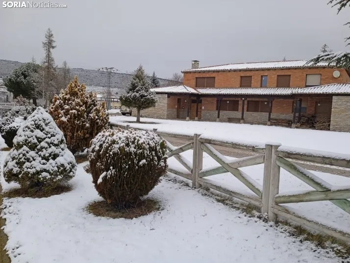 San Pedro Manrique con nieve/ Guillermo Sierra Iglesias.