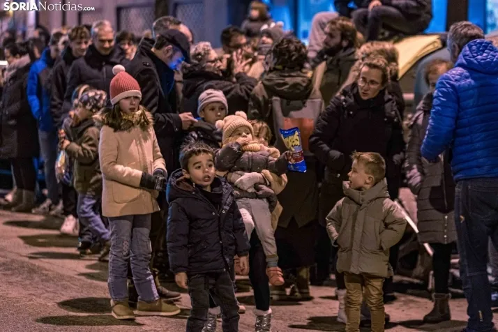 La magia de la cabalgata de los Reyes Magos en Soria capital, en im&aacute;genes