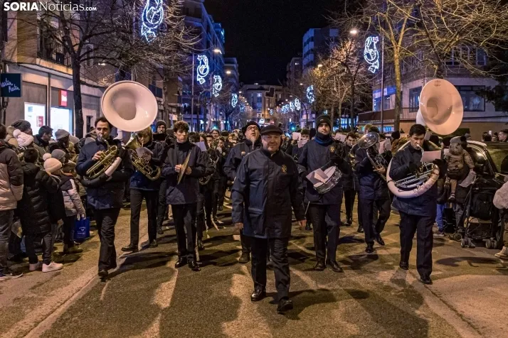 La magia de la cabalgata de los Reyes Magos en Soria capital, en im&aacute;genes