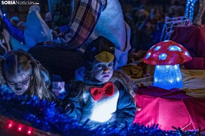 La magia de la cabalgata de los Reyes Magos en Soria capital, en im&aacute;genes