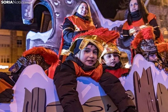 La magia de la cabalgata de los Reyes Magos en Soria capital, en im&aacute;genes