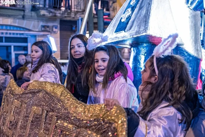 La magia de la cabalgata de los Reyes Magos en Soria capital, en im&aacute;genes