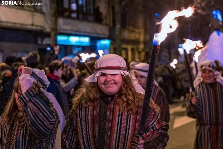 La magia de la cabalgata de los Reyes Magos en Soria capital, en im&aacute;genes