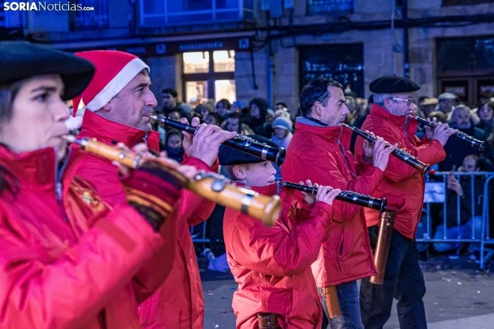 La magia de la cabalgata de los Reyes Magos en Soria capital, en im&aacute;genes