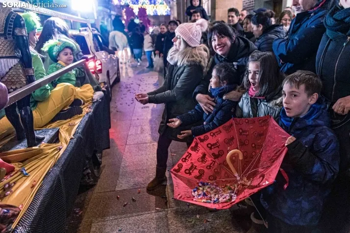 La magia de la cabalgata de los Reyes Magos en Soria capital, en im&aacute;genes