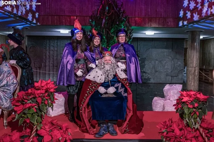 La magia de la cabalgata de los Reyes Magos en Soria capital, en im&aacute;genes