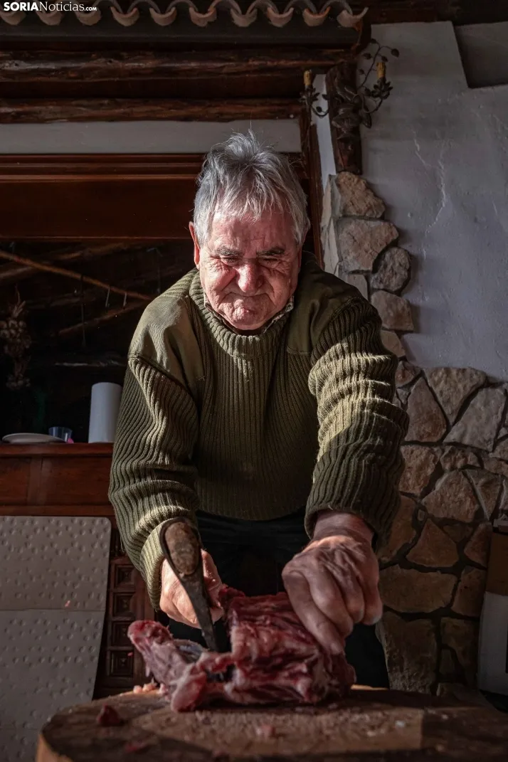 Foto a foto | Este pueblo de Soria pasa de 1 a 150 vecinos gracias al cerdo