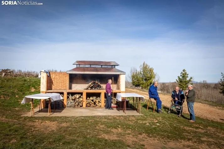 Foto a foto | Este pueblo de Soria pasa de 1 a 150 vecinos gracias al cerdo